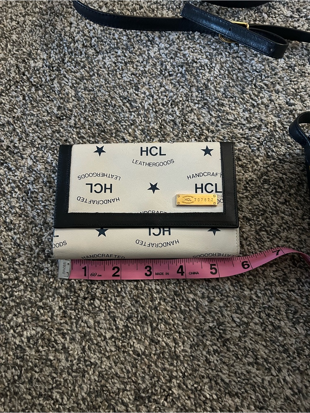 HCL White Crossbody & Matching Wallet - Picture 9 of 12